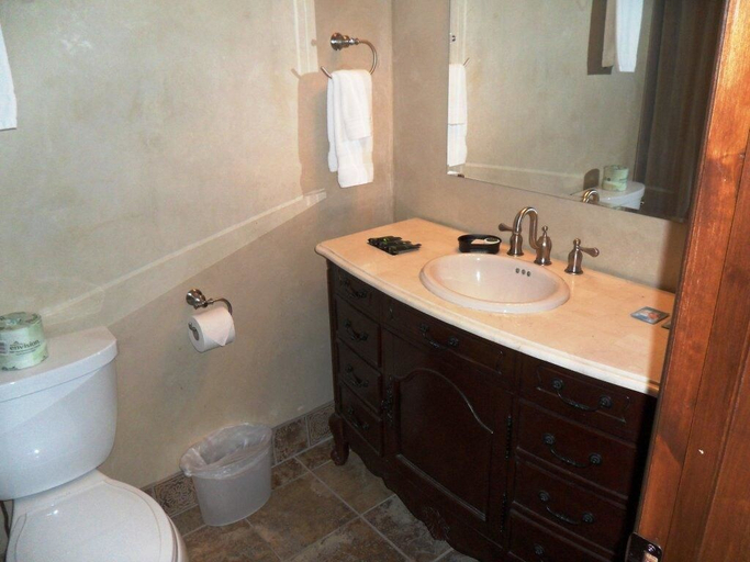 Bathroom 3, BackCountry Inn, San Miguel