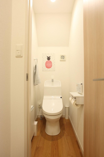 Bedroom 4, Shinjuku House Hotel, Shinjuku