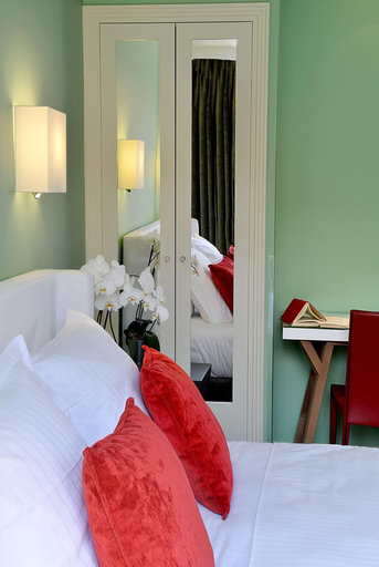 Bedroom 4, Grand Hotel Malher, Paris