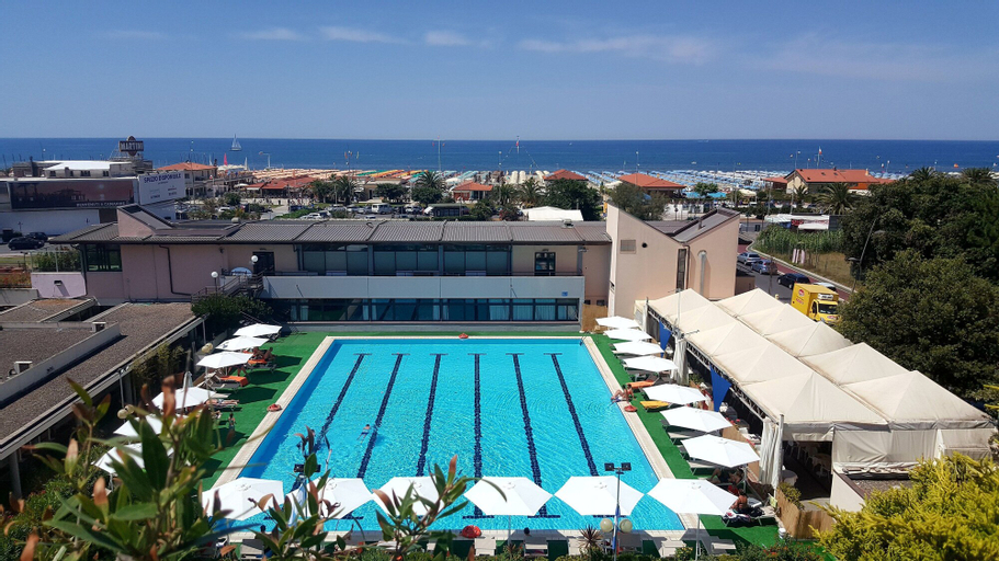 Dune Hotel & RTA Boschetto Holiday, Lucca