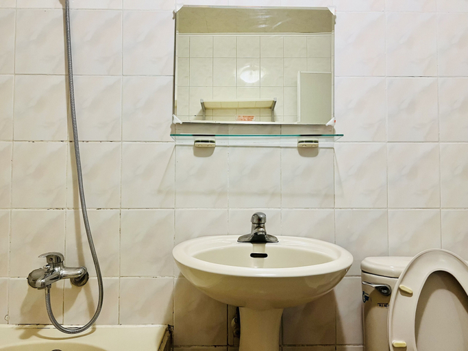 Bathroom 4, Shinyes Motel, Yilan