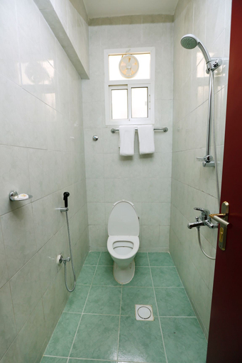 Bathroom 5, Al Nile Hotel, Salalah