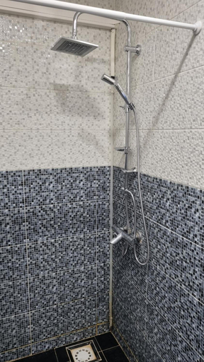 Bathroom 4, Central Holiday Apartments, Budapesti