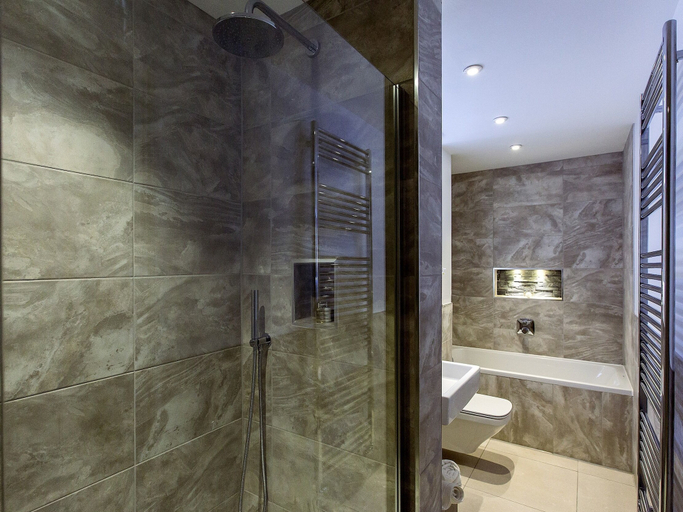 Bathroom 4, The Lane Hotel, Edinburgh