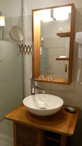 Bathroom 5, Maison d'Hôtes de la Milane, Bouches-du-Rhône