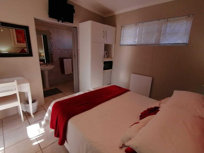 Bedroom 3, Tri-Angle B&B, Amathole