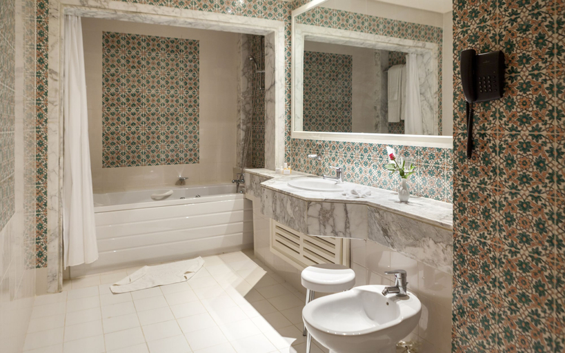 Bathroom 4, El Mouradi Douz, Douz