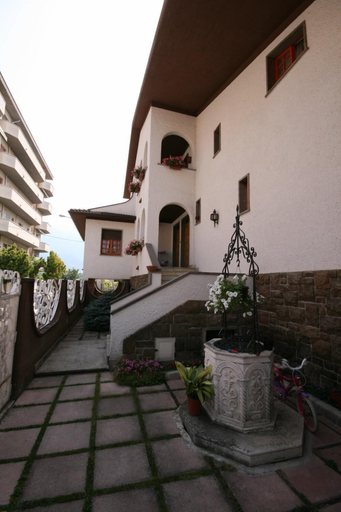 Exterior & Views 2, La Villa, L'Aquila