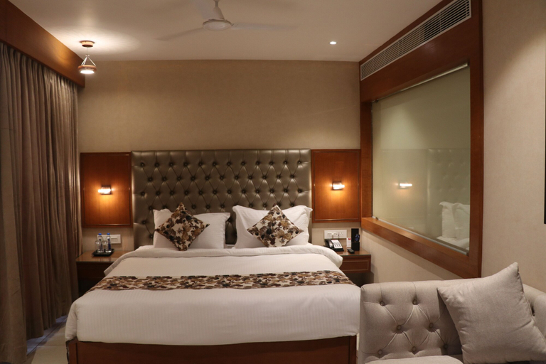 Bedroom 4, SK Lords Eco Inn Ahmedabad, Ahmadabad