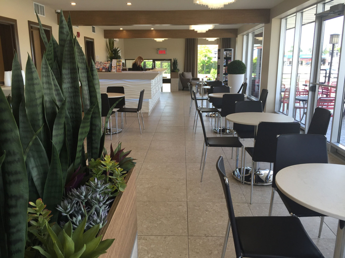 Food & Drinks 4, Motel Adam, Communauté-Urbaine-de-l'Outaouais