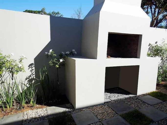 Exterior & Views 2, Tri-Angle B&B, Amathole