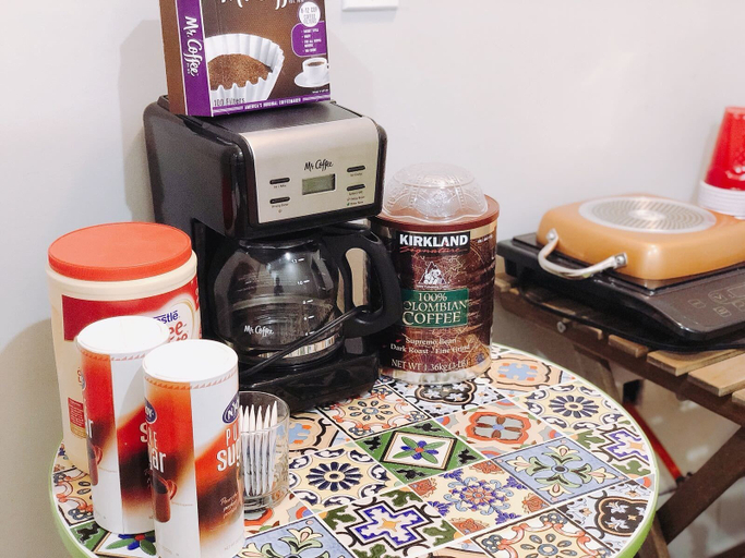 Food & Drinks 3, Three Bedrooms Two Bathrooms Entire Unit, Philadelphia