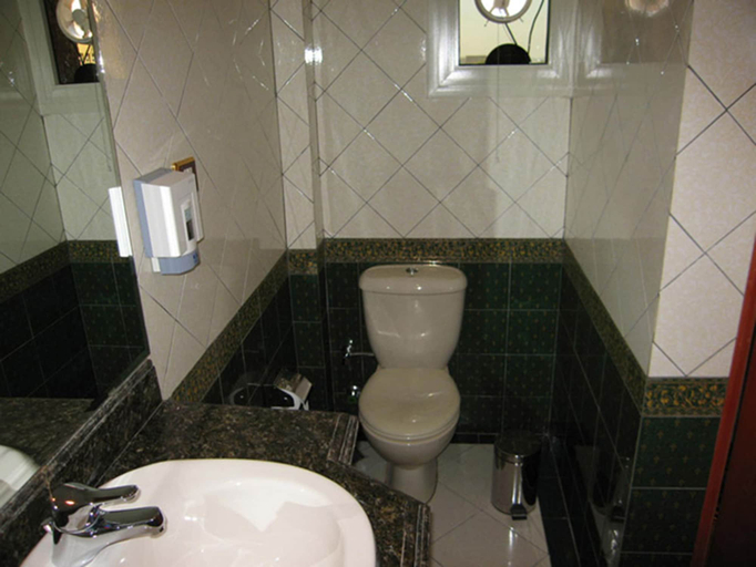 Bathroom 4, Philippe Luxor Hotel, Luxor