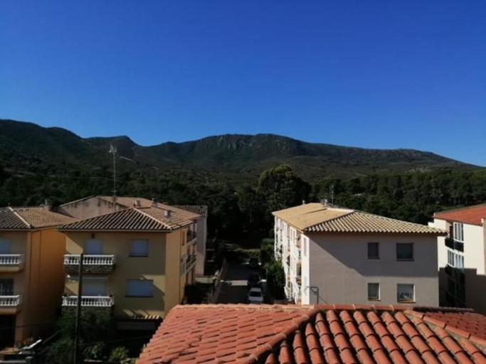 Exterior & Views, Habitacions Can Pau Guest House, Girona