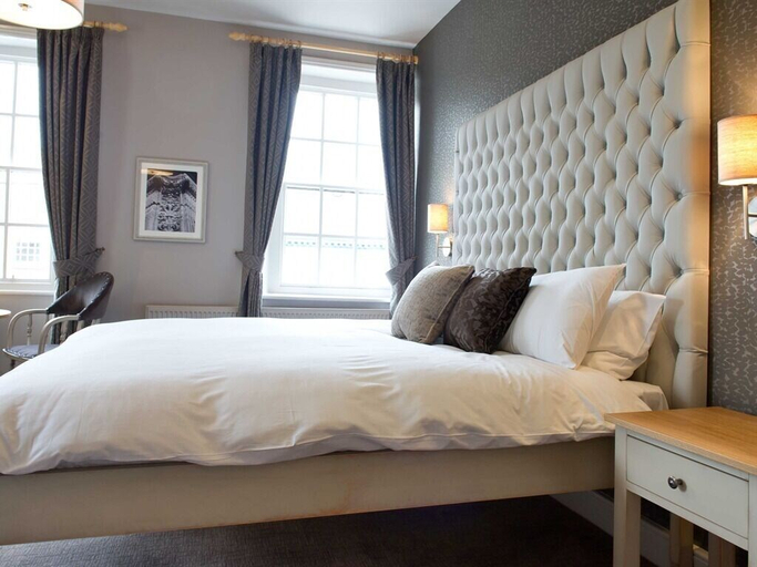 Bedroom 2, The County Hotel, Northumberland