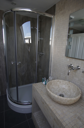 Bathroom 4, Toadhall Rooms, Aberdeenshire