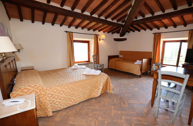 Bedroom 3, Hotel Relais Santa Genoveffa, Grosseto