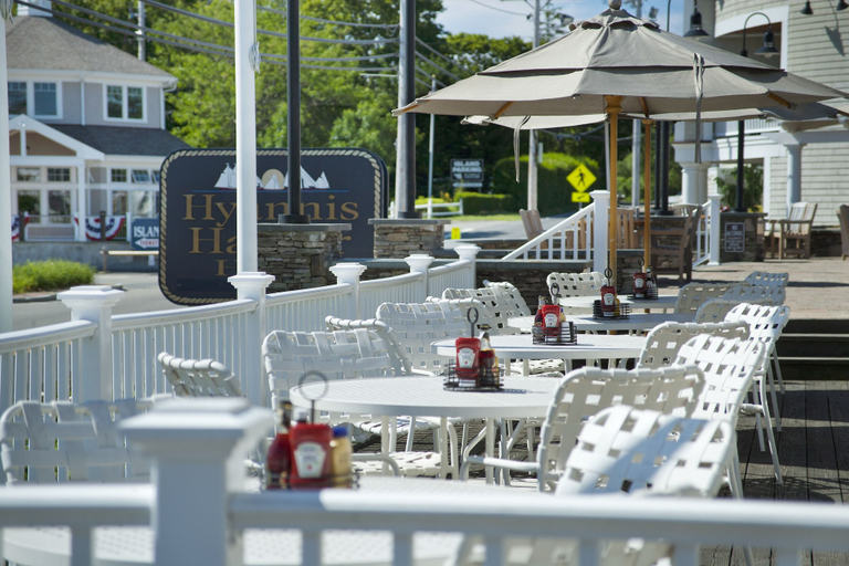 Food & Drinks 5, Hyannis Harbor Hotel, Barnstable