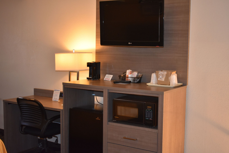 Others 4, Quality Inn & Suites, Berkeley