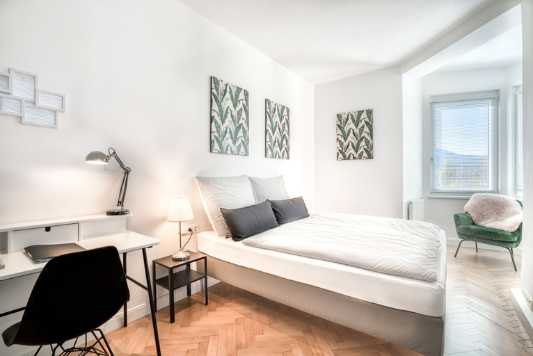 Bedroom 2, InnsbruckHomes at Botanical Garden, Innsbruck