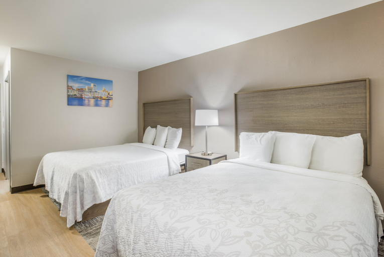 Bedroom 3, Red Roof Inn PLUS+ & Suites Savannah - I-95, Chatham