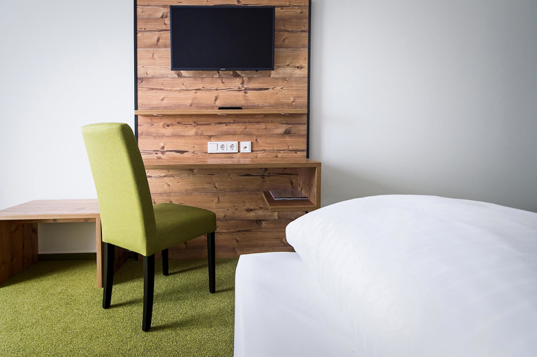 Bedroom 2, Alb Inn – Hotel & Apartments, Alb-Donau-Kreis