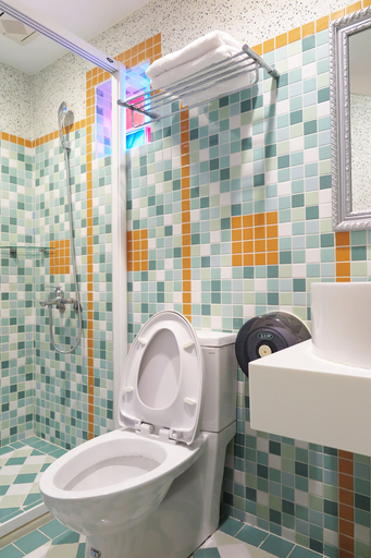 Bathroom 3, Shin Shin Hotel, Pingtung