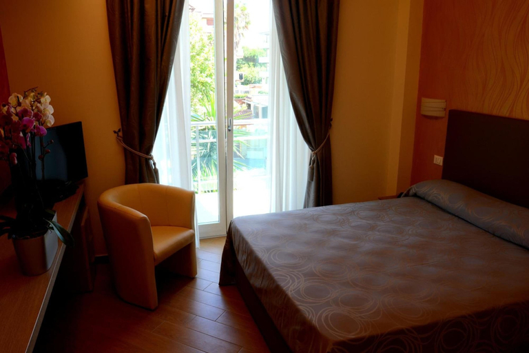 Bedroom 4, Porto di Claudio, Rome