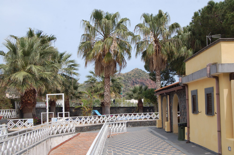Exterior & Views 2, Hotel Al Togo, Messina