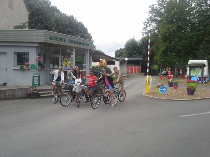 Others 4, Camping le Rochat, Indre