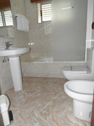 Bathroom 3, Hotel Miramar, Pontevedra