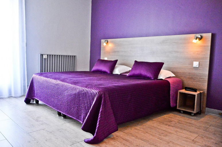 Bedroom 3, Hôtel Le Comty, Loire