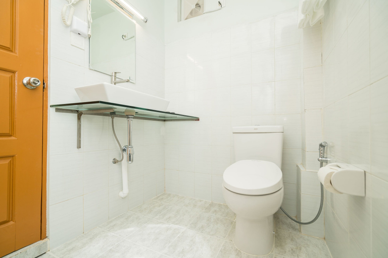 Bathroom 3, Sakura Hotel, Yangon