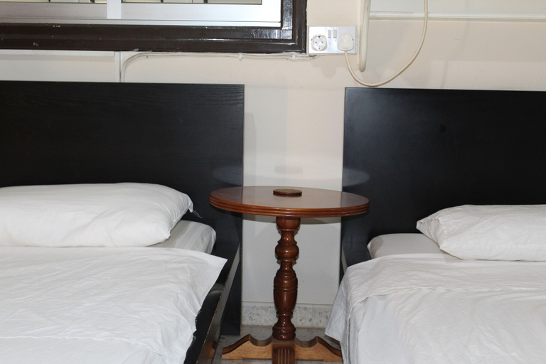 Bedroom 5, Costas Hostel Action