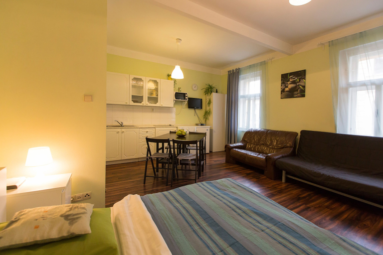 Others 4, Apartment for Friends, Praha 8