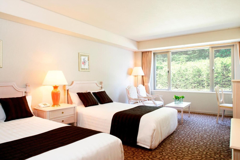 Bedroom 4, Luke Plaza Hotel, Nagasaki