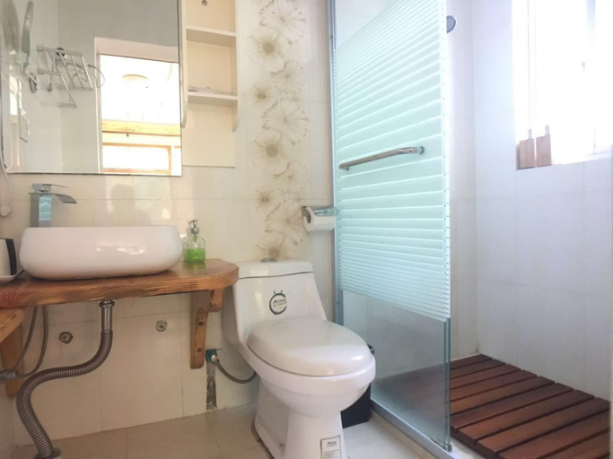 Bathroom 3, Moganshan Bamboo View Guesthouse, Huzhou