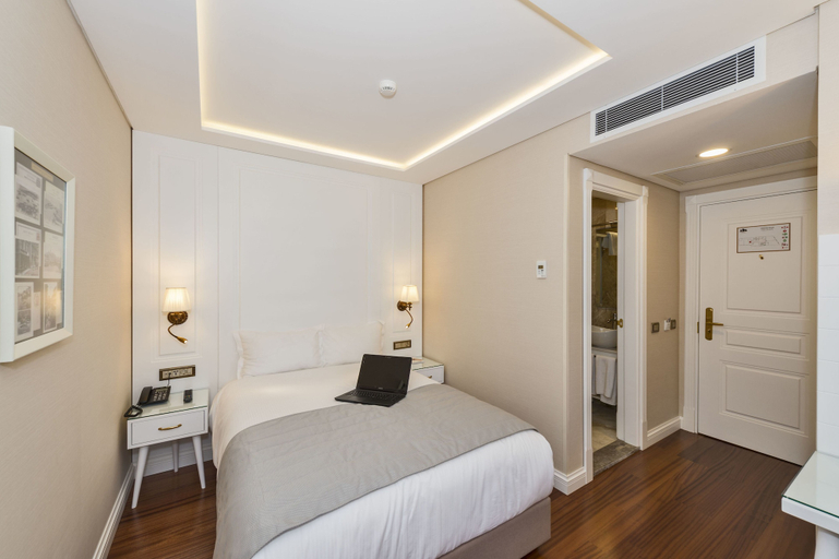 Bedroom 4, Ada Karakoy Hotel - Special Class, Beyoğlu