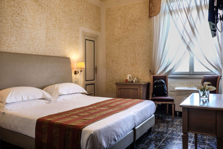 Bedroom 3, Grand Hotel Royal, Lucca