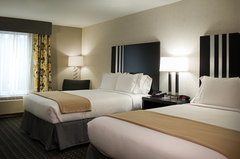 Bedroom 5, Holiday Inn Express & Suites MADISON CENTRAL, Dane