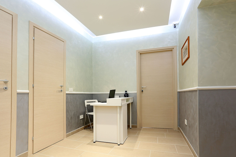 Bathroom 5, AdoraSuite 2, Rome