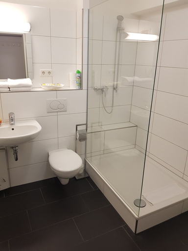 Bathroom 3, Apartments Jahnstraße, Düsseldorf