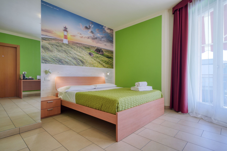 Bedroom 4, The Lighthouse Rooms, Verona