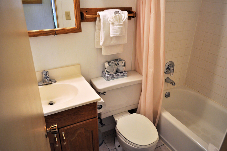 Bathroom 3, Key Condos 3 Bed 2 Bath, Summit