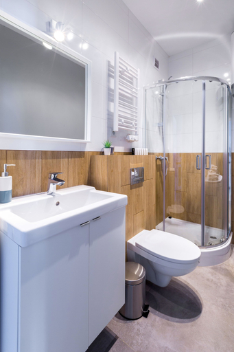 Bathroom 3, FriendHouse Apartments, Kraków City