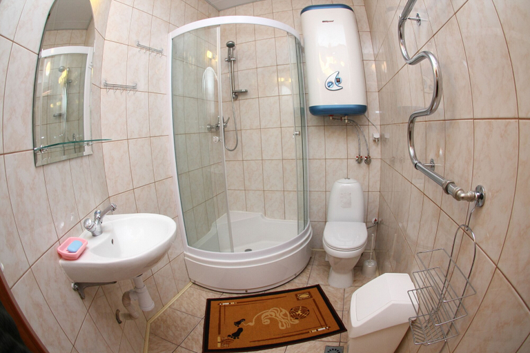 Bathroom 3, Russkaya Skazka, Sankt-Peterburg gorsovet