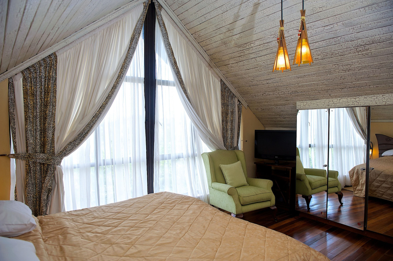 Bedroom 4, Great Rift Valley Lodge and Golf Resort, Gilgil