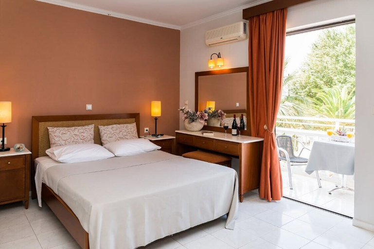 Bedroom 4, Kalidonio Studios, Ionian Islands