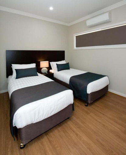 Bedroom 2, Renmark Holiday Apartments, Renmark Paringa - Renmark