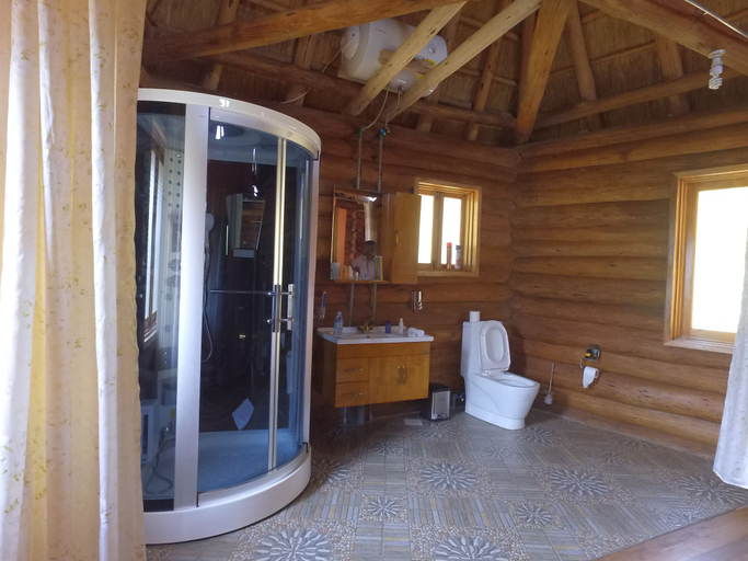 Bathroom 3, Trackers Safari Lodge Bwindi, Kinkiizi
